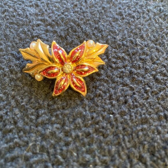 Avon Holiday Pin; Christmas Tree Earrings, Set of both - Picture 4 of 7